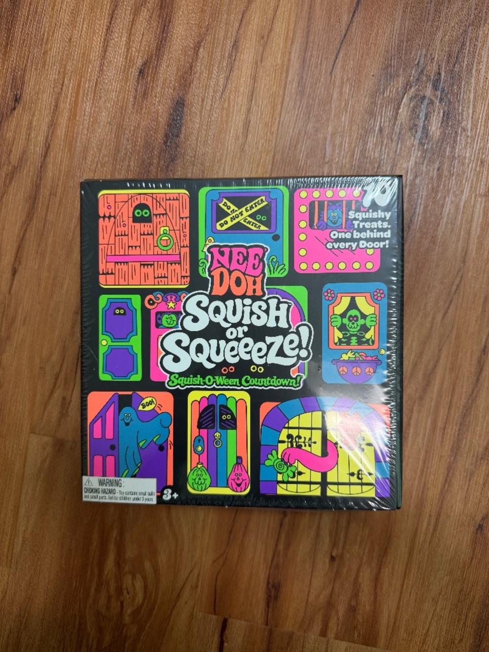 NWT- NeeDoh Squish or Squeeze! Squish-o-ween Countdown!